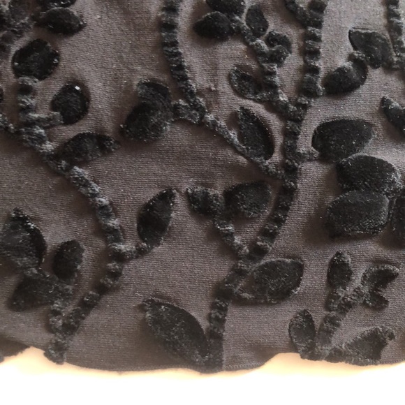 Blouse. - Picture 4 of 8